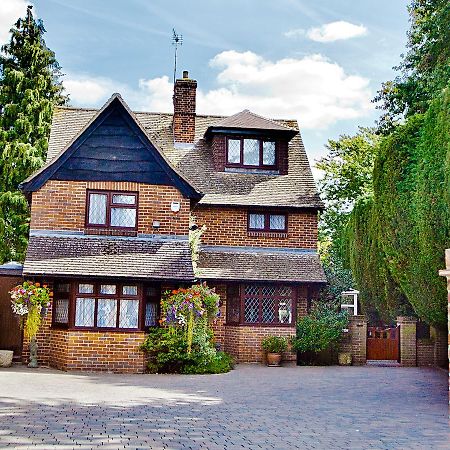 Tudor Cottage Bed & Breakfast Cambridge Zewnętrze zdjęcie
