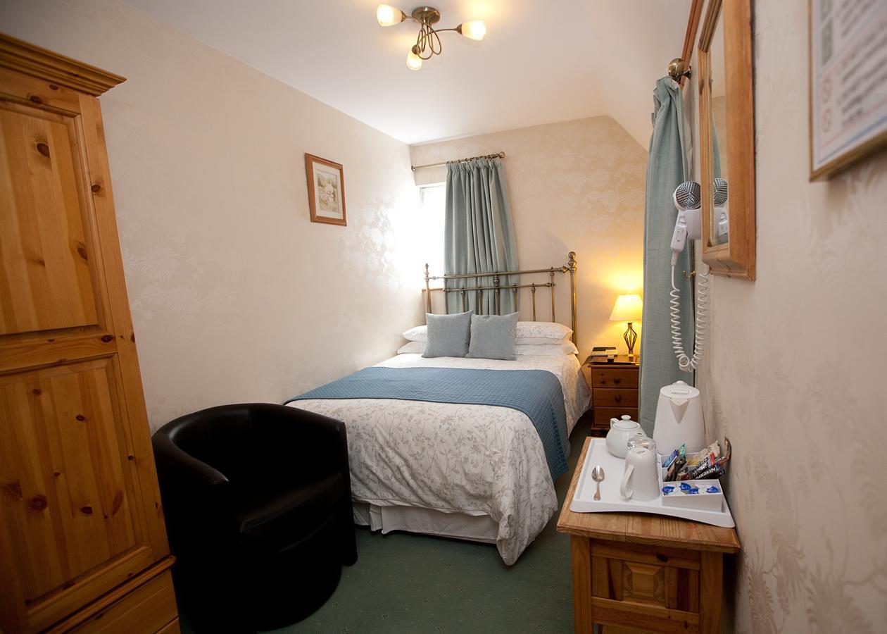 Tudor Cottage Bed & Breakfast Cambridge Zewnętrze zdjęcie
