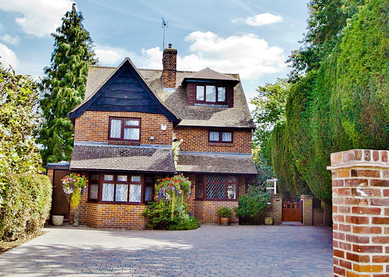 Tudor Cottage Bed & Breakfast Cambridge Zewnętrze zdjęcie